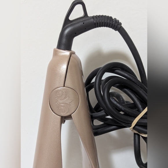 TYME | Iron Pro 2 in 1 Curling Iron & Straightener 1 Inch Titanium Plates - Rose - Picture 6 of 14